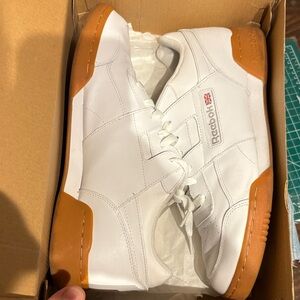Reebok Men's White Sneakers with Brown Soles
